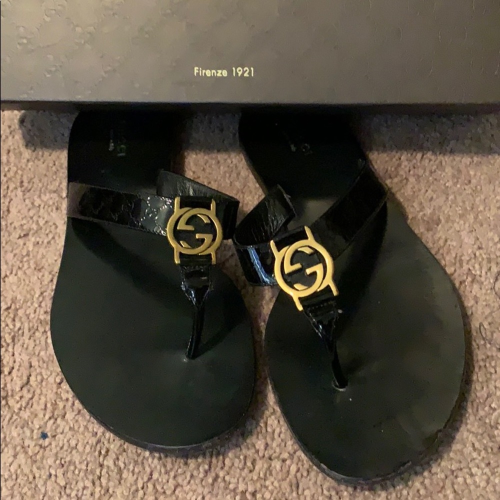 GUCCI thong sandals